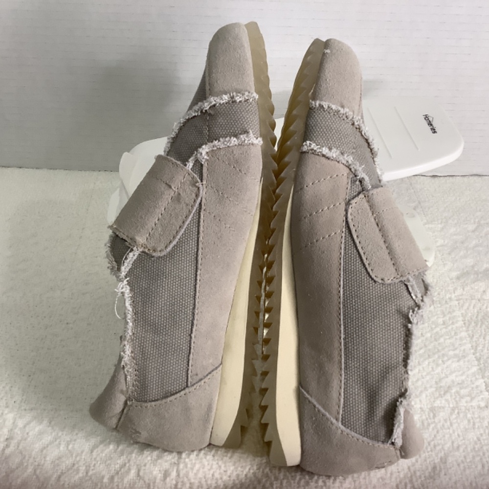 NWOT Bearpaw Austin slip on distressed‎ sneakers - Picture 5 of 11